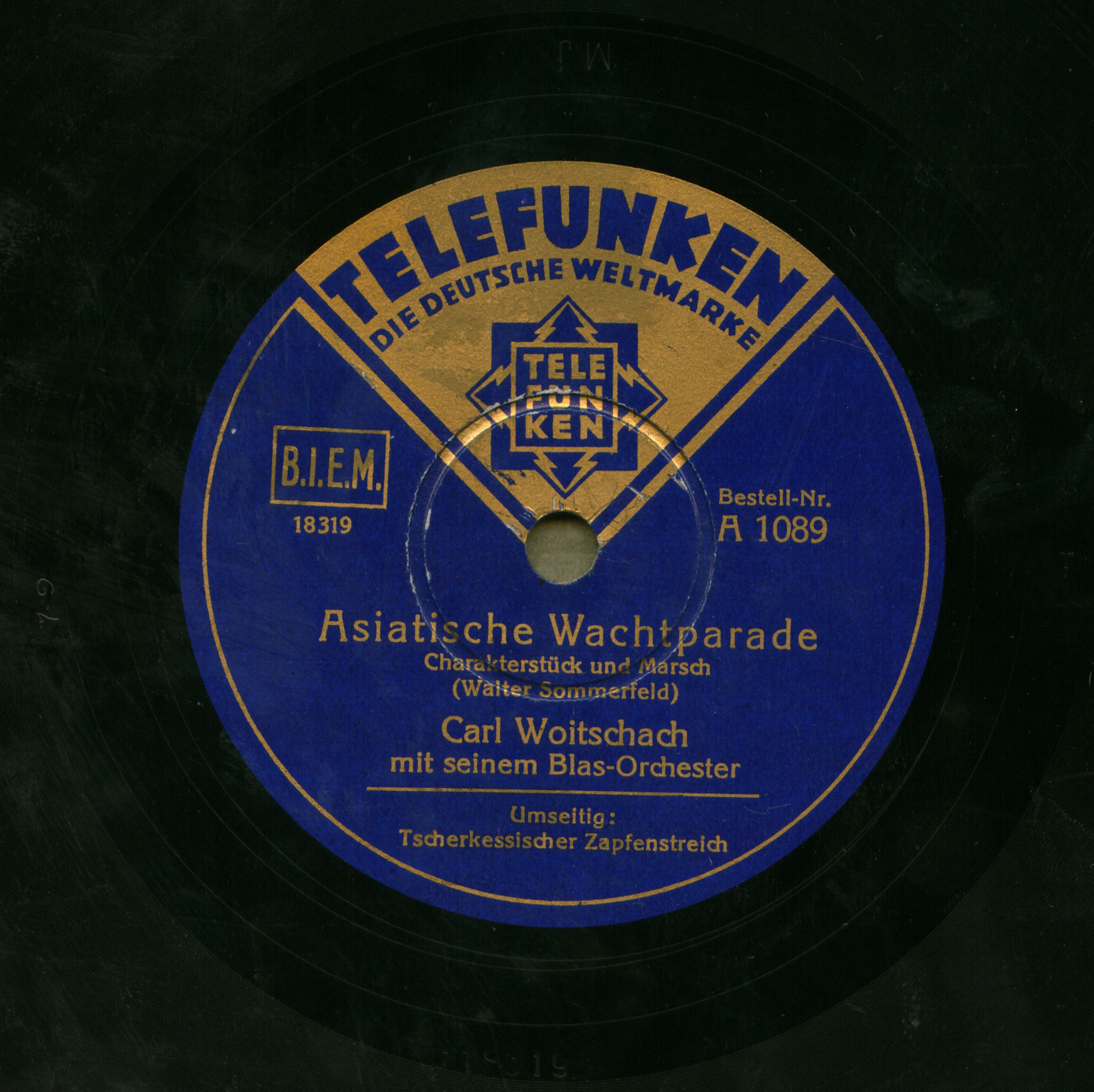 Carl Woitschach mit seinem Blas-Orchester